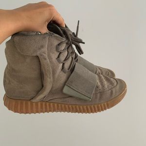 adidas Yeezy Boost 750 Light Grey Glow In the Dark
